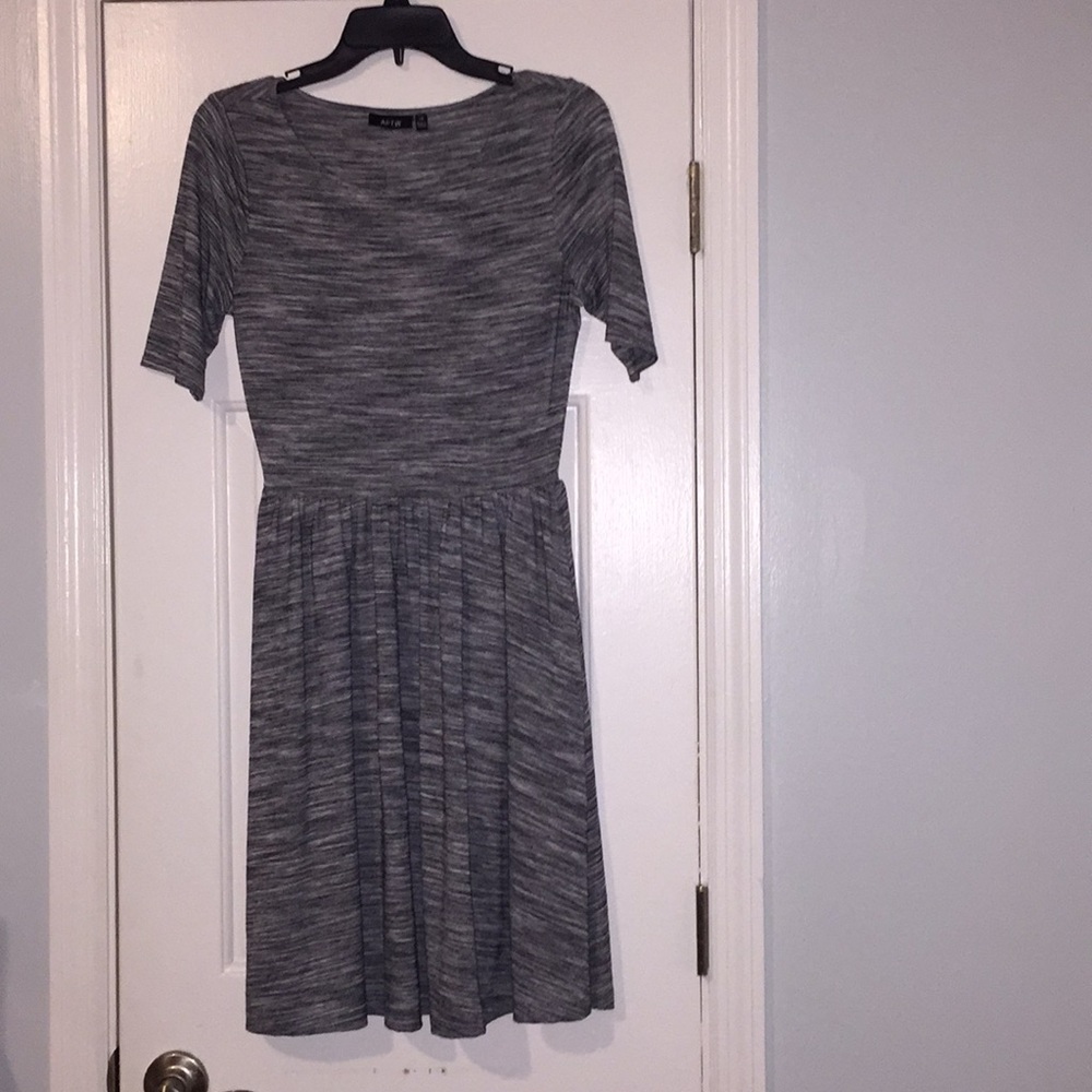 NWOT APT 9 knit dress | POCKETS